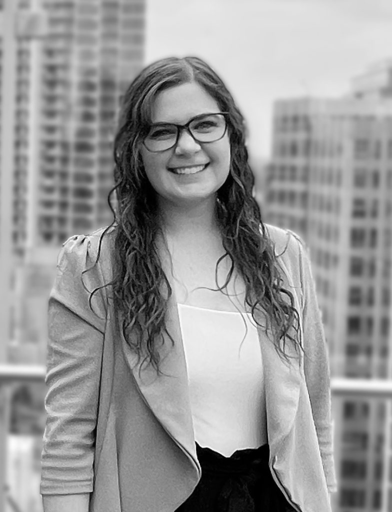 Kellie Overberg Headshot